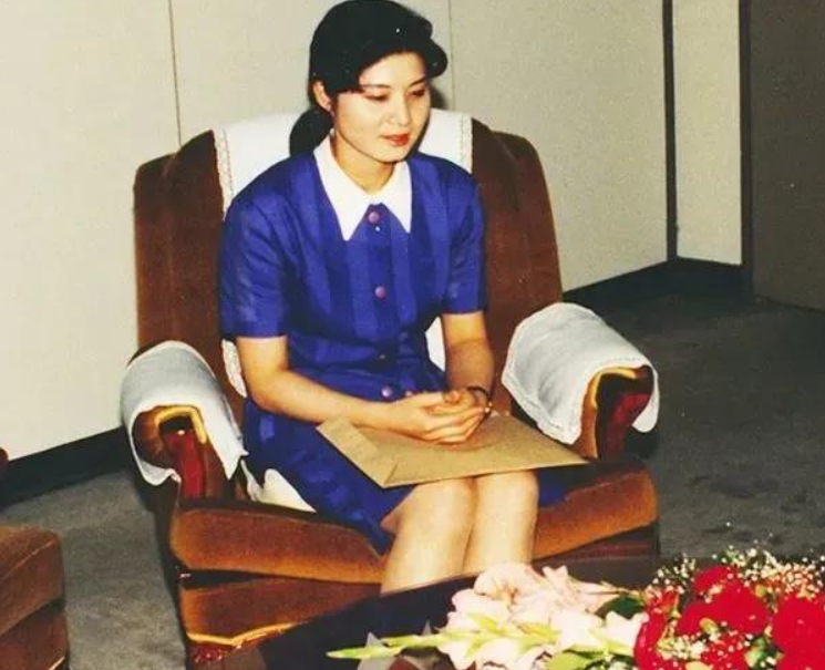 87年女间谍炸客机致百人遇难，被捕后谎称是中国人，后因何被特赦