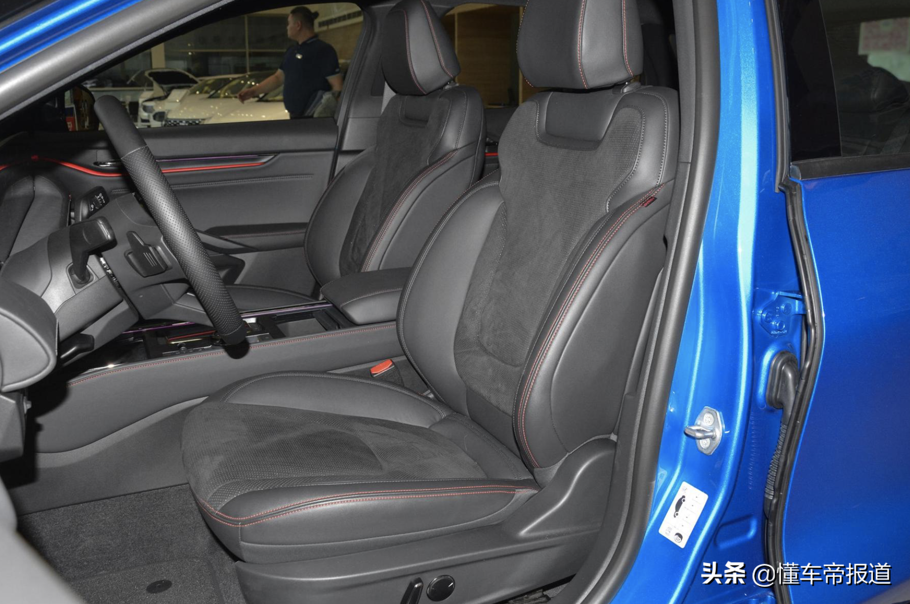 新车 | 预售22.78万起，长安福特EVOS到店，1.1米大屏，车长超途昂X