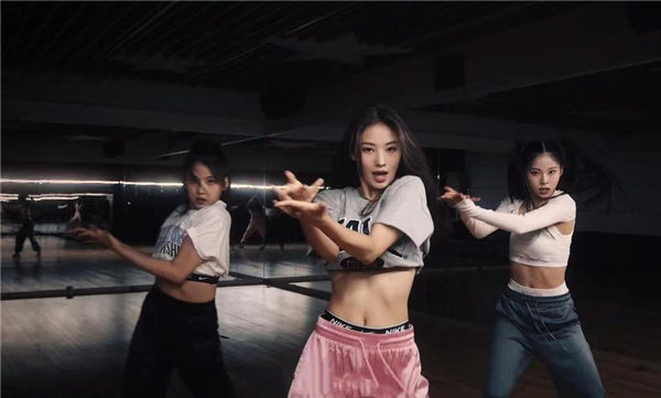 韩国最小女子组合jyp将推新女团年龄最小15岁