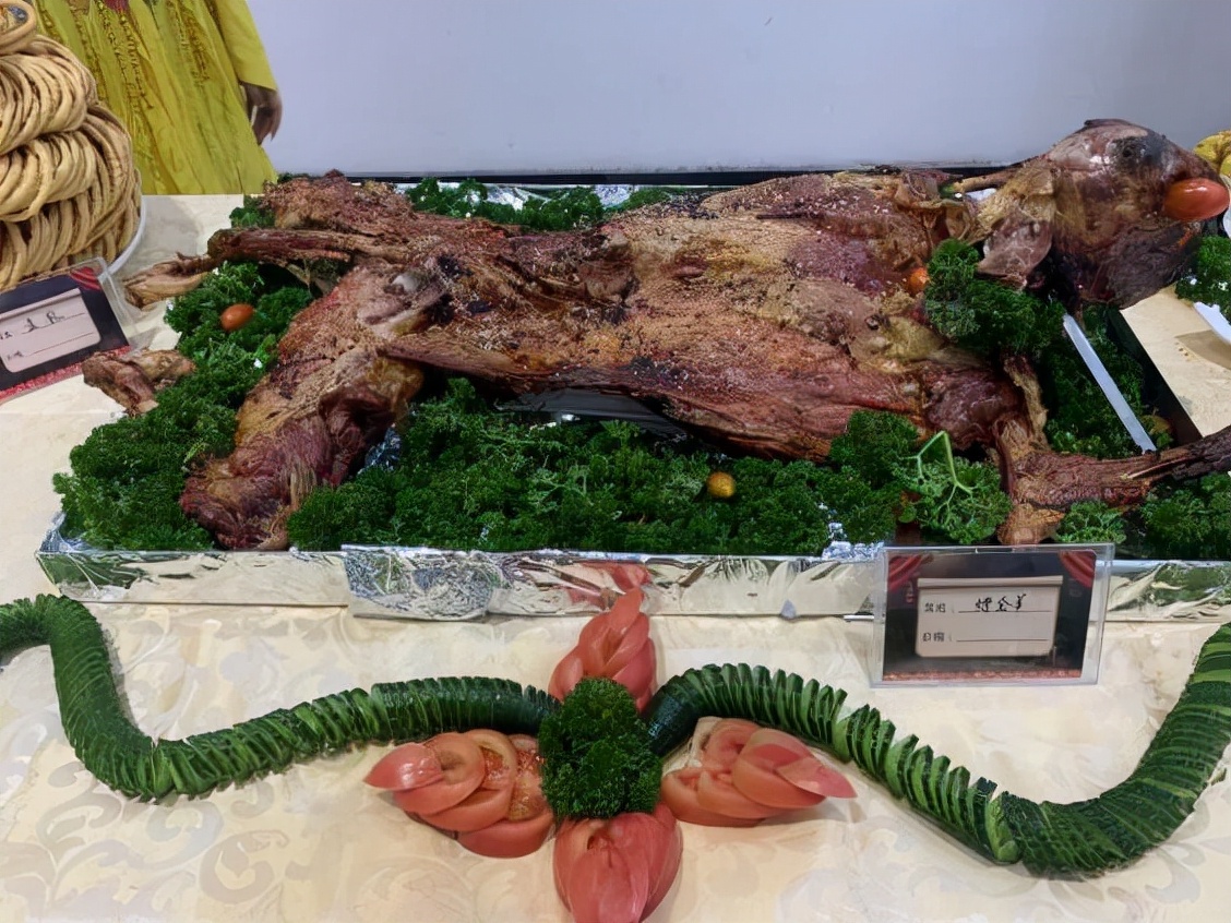 6米长蛋糕“免费”赠送！东北这所“吃饭”大学火了