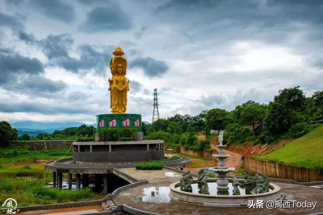 又名石灵古刹位于揭西钱坑镇钱西村仙径山之望天狮山腰寺建于古代,t