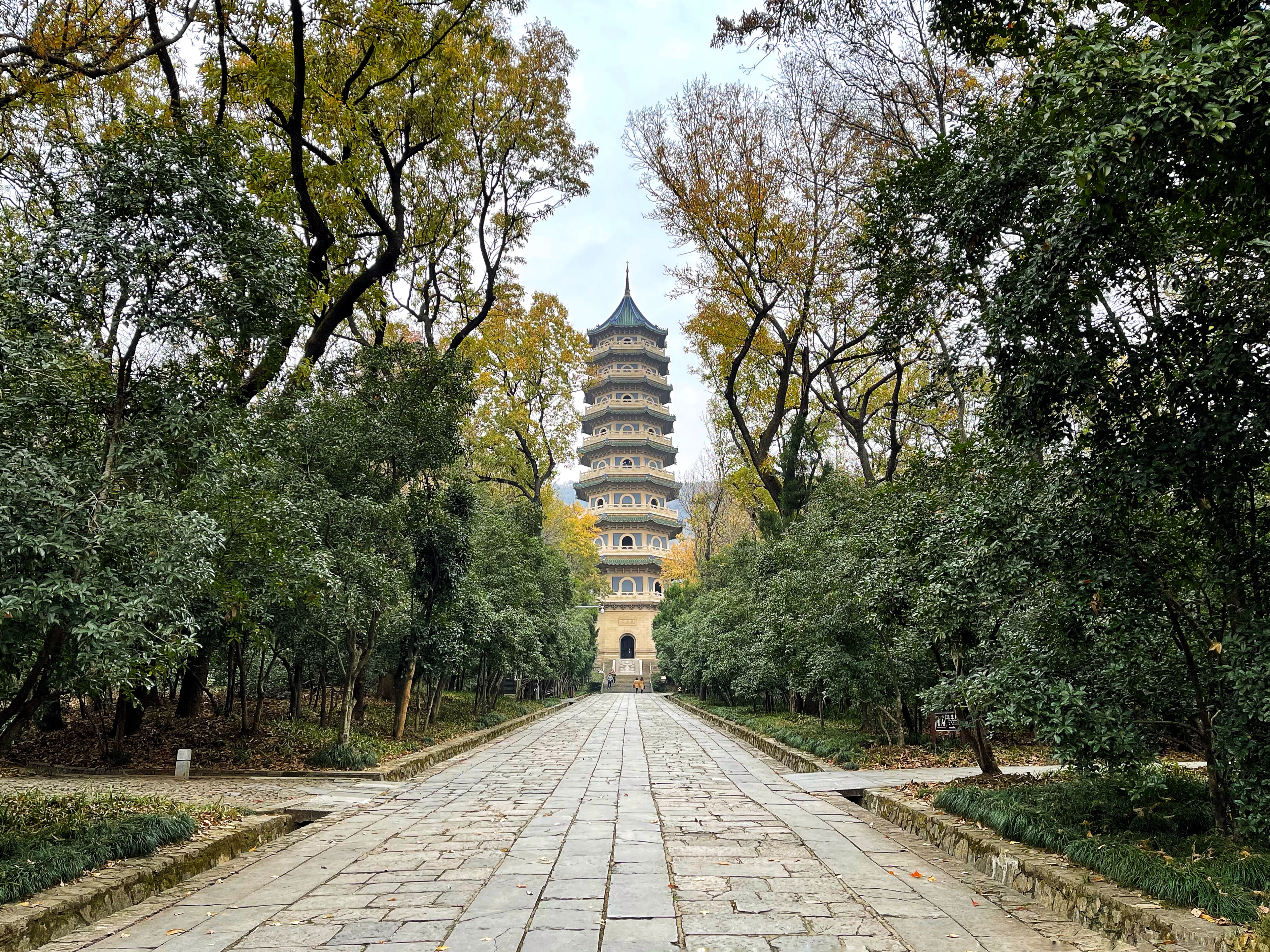 南京灵谷寺 南京灵谷寺奇闻异事-徐拾记官网