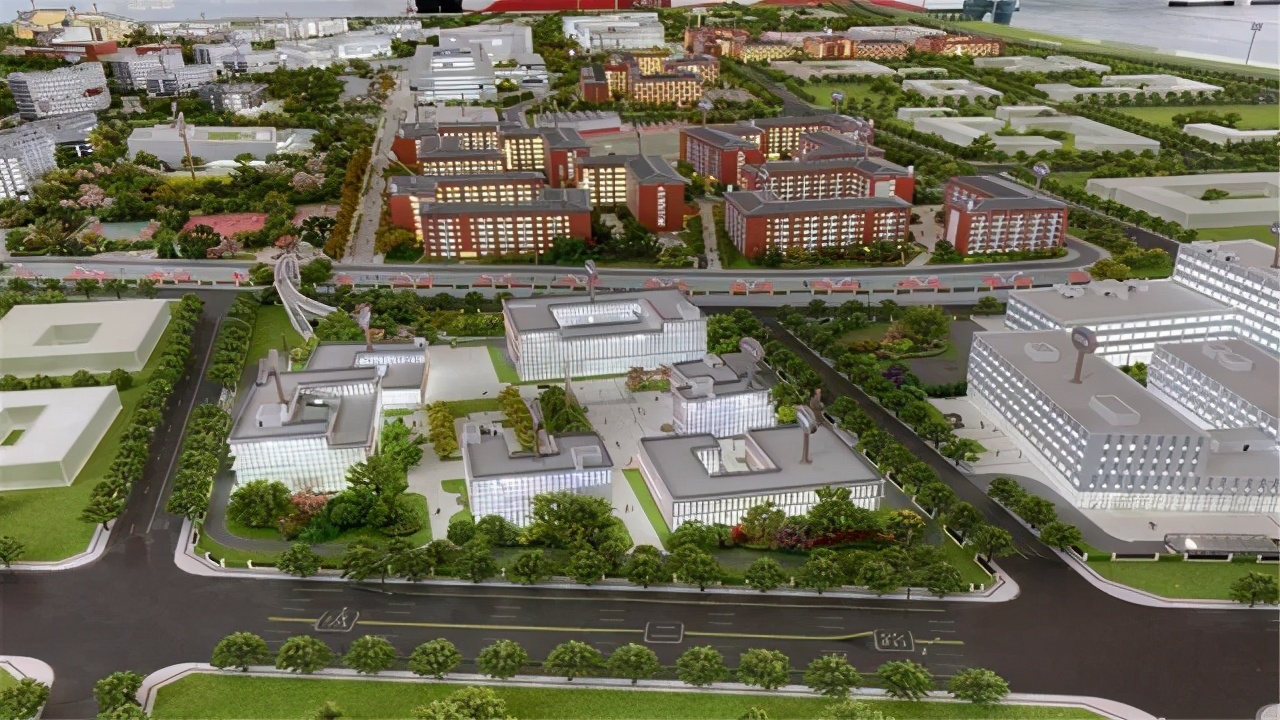 成都迎民航大学新校区，耗资98.46亿，占地1606亩，2023年9月招生