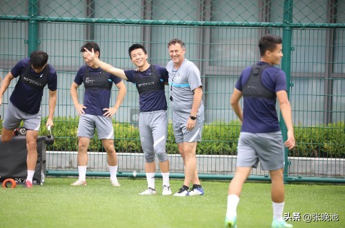 最近哪里能看到中超直播（央视不转，这5平台直播中超大连人VS武汉，李霄鹏携5外援PK青年军）