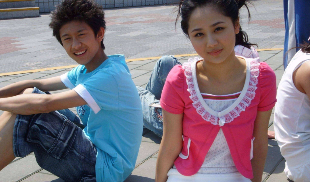 接连三部作品被搁置(接连三部作品被搁置,"小花"