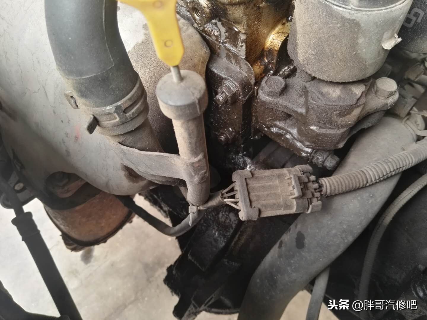 水泵结冰抱死引发一系列问题，正时皮带磨平气门活塞是否“干架”