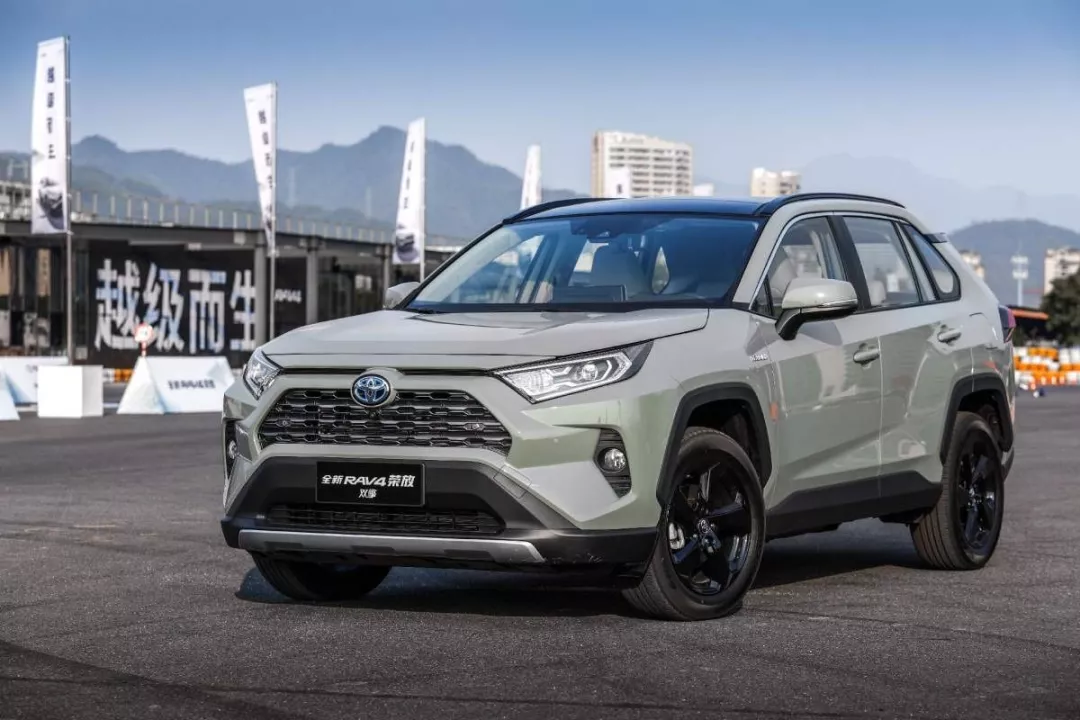 买车别乱选！20万左右最适合家用的5款SUV，空间大三大件公认靠谱