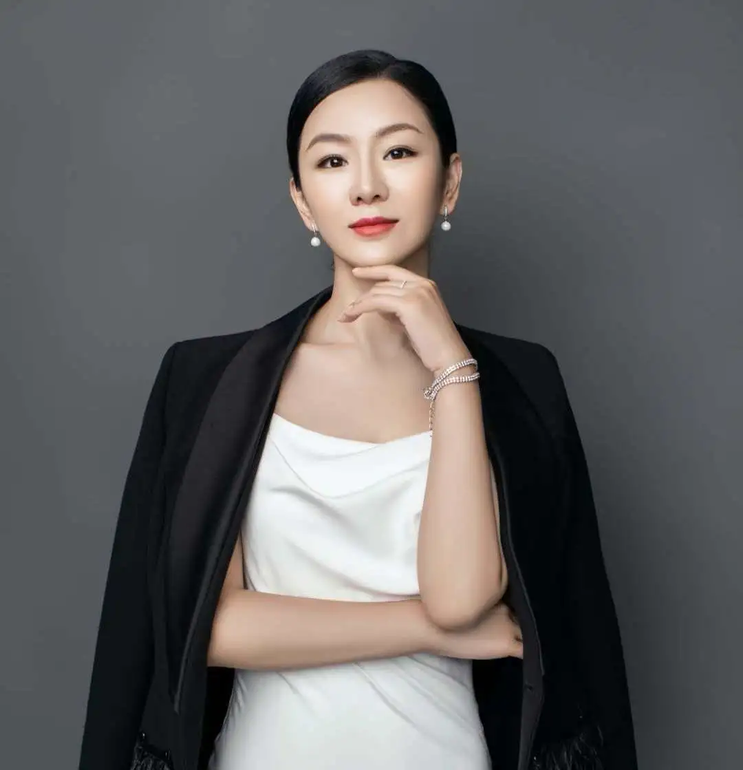 演出|《百年诵歌》音乐朗诵剧 一次汲取奋进力量的相聚 慕洋洋寄语