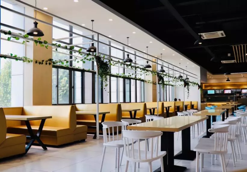 江苏高校智能豪华宿舍上热搜，夏有空调冬有暖气！网友：南方也供暖，慕了！