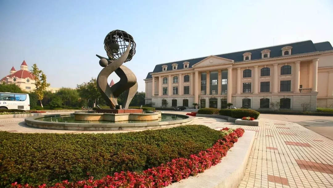 近日外交天团霸屏,外语类高校应该怎么选?