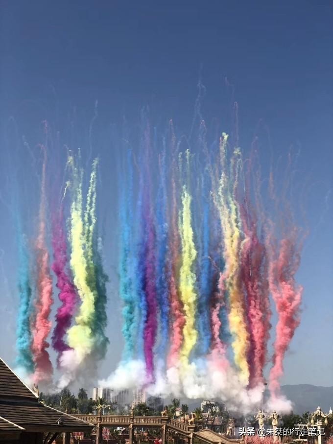 这是什么庆祝方式(傣族泼水节除了泼水之外，还有其他庆祝方式，参加过也不一定知道)