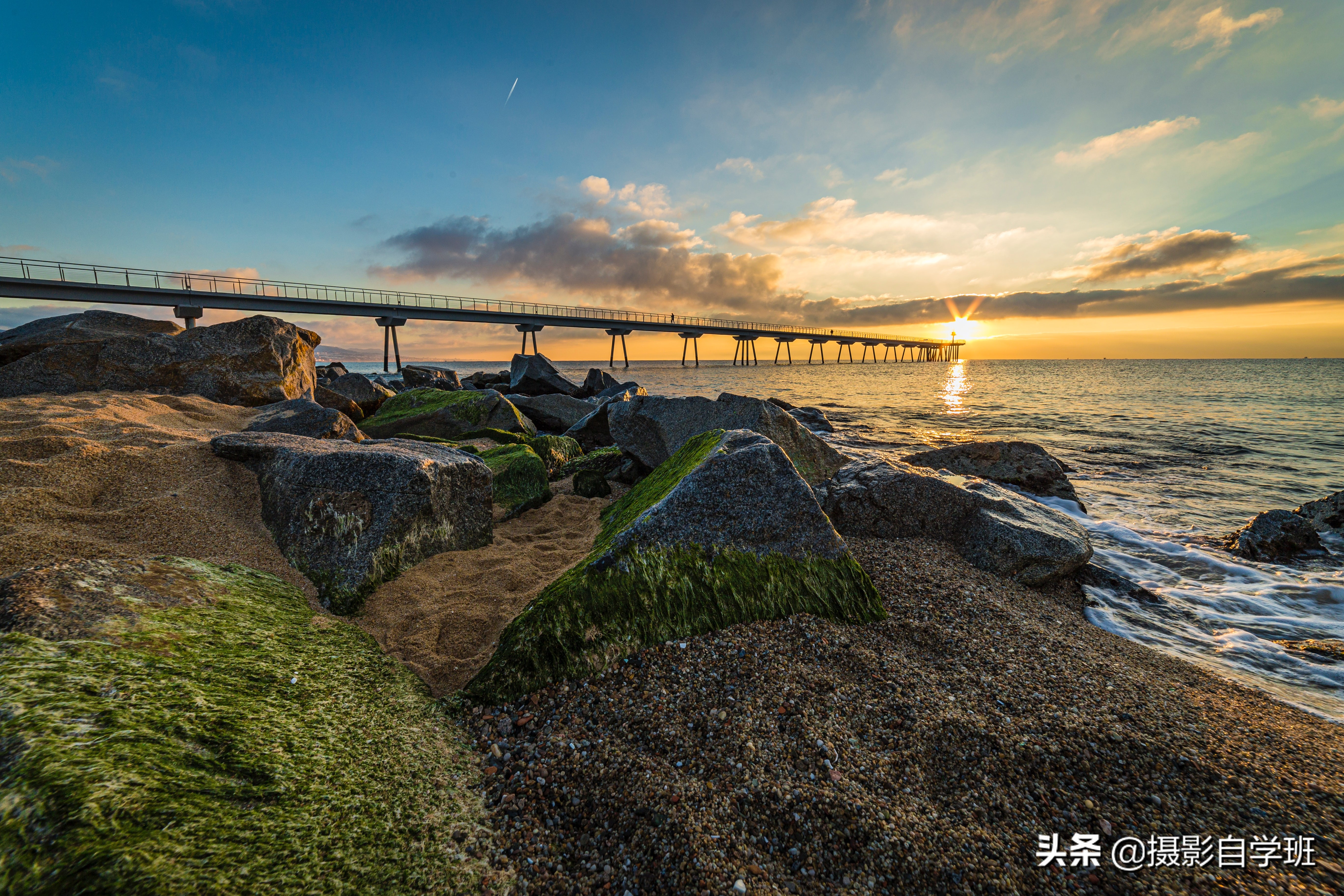 (1)若静物线条不明显,那我们要让照片有近景,中景和远景,照片层次感有