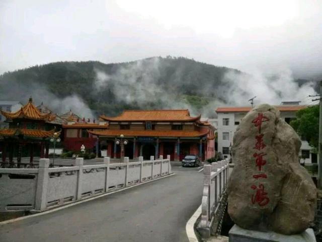 湖南温泉大全，36处温泉任你选择，大家快去享受吧