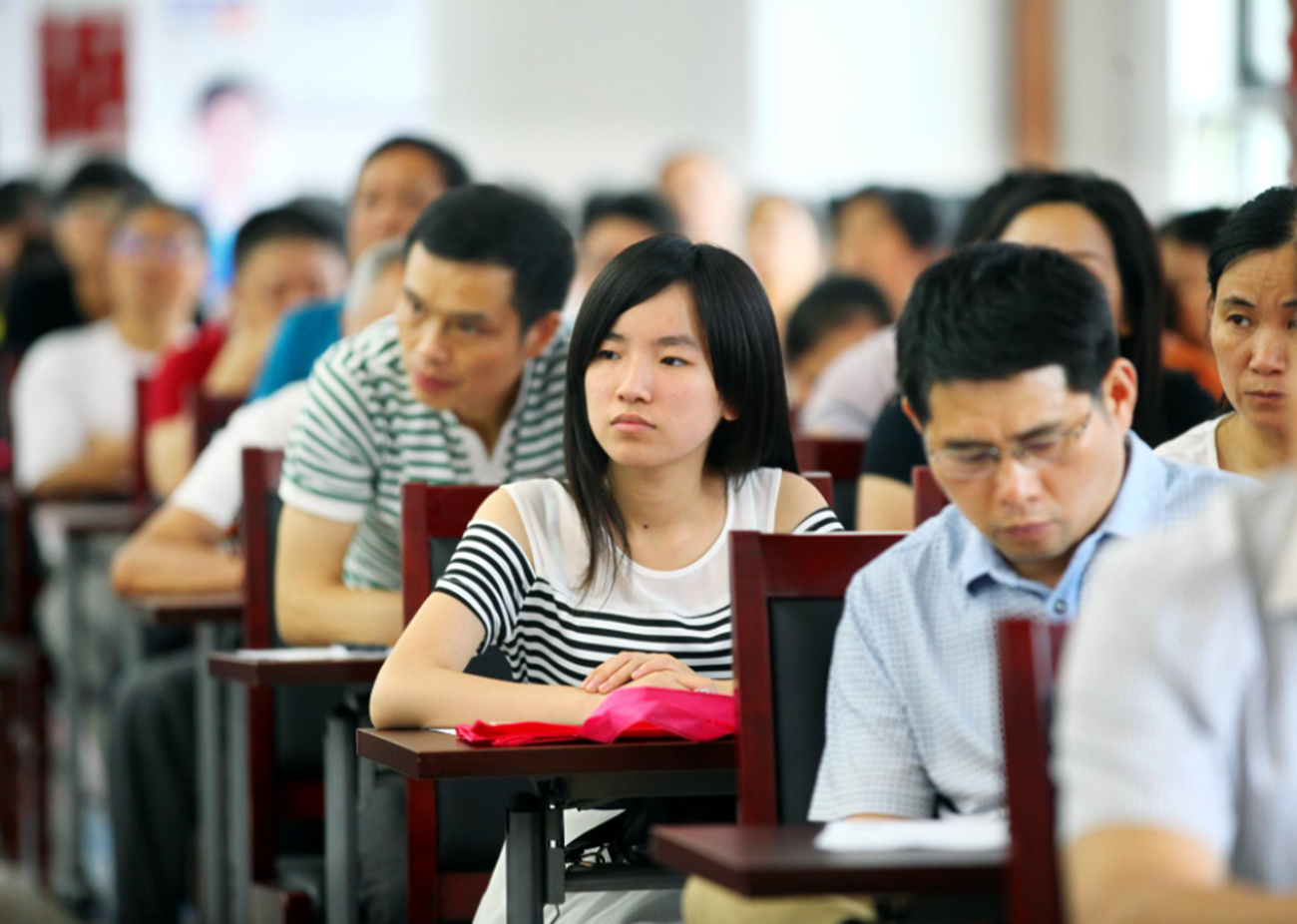 适合文科生的三大专业，热门度高，好就业，毕业发展前景也不错