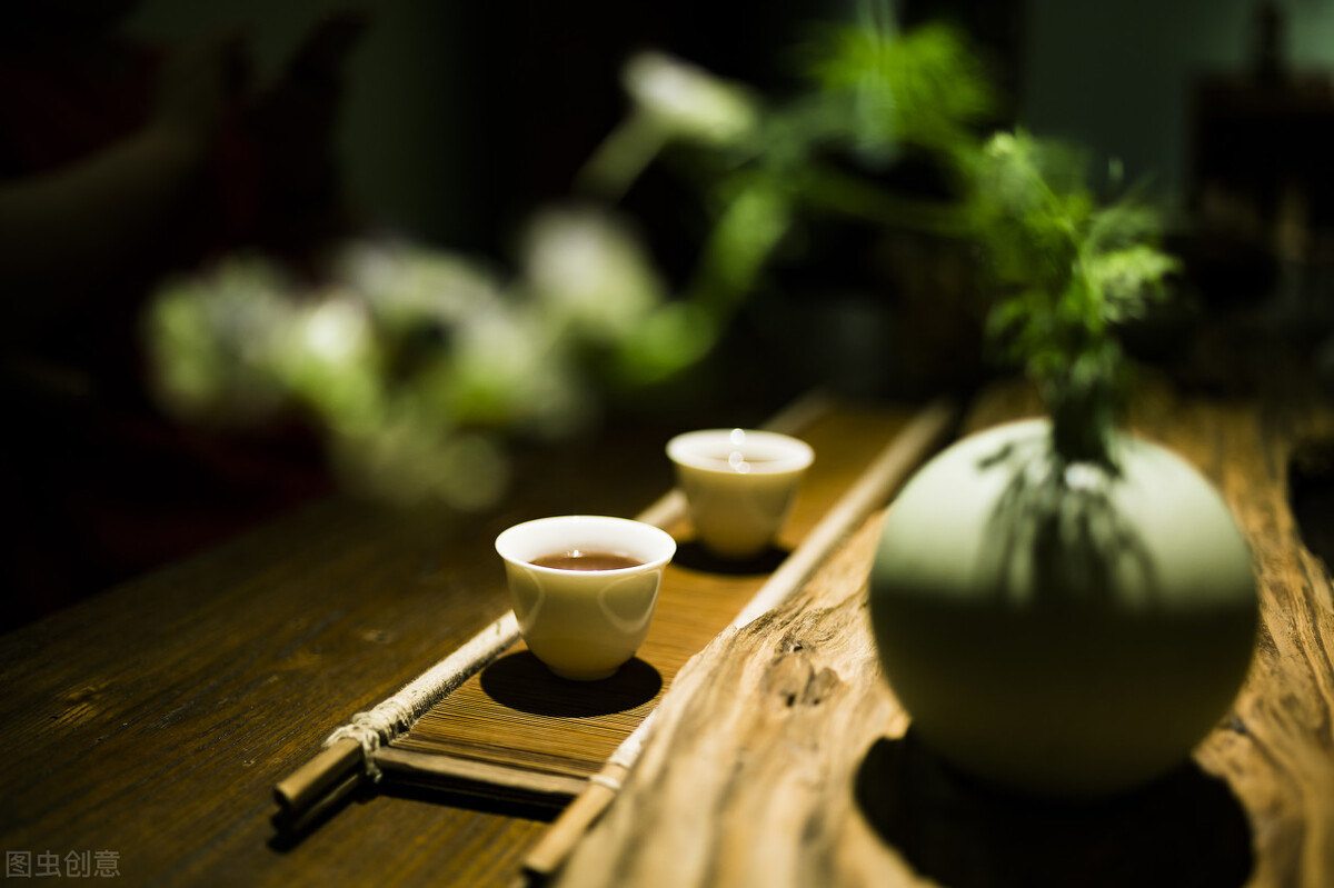 《论语》做人之道：原则与素质的智慧启迪