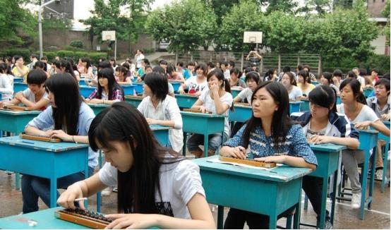 中考迎来“新改变”，预计2022落实到位，“两考合一”引家长不满