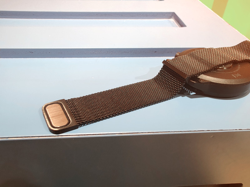 智能手表从此有了“纯欲”天花板！努比亚红魔手表精钢版新品体验