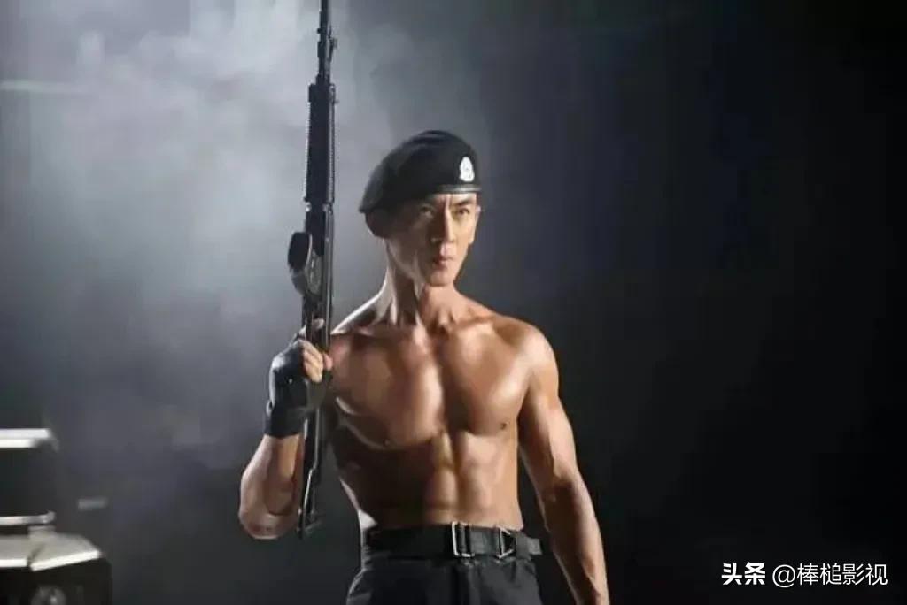 小鲜肉就别演军人了，让这10位硬汉男星告诉你，什么才是军人形象