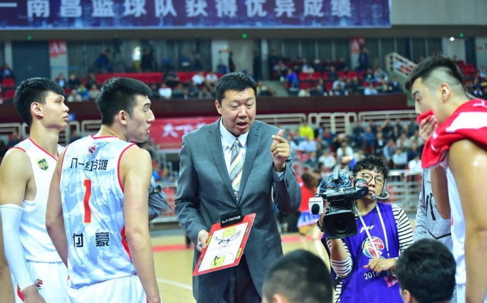 一月22号哪个台直播cba（央视本周直播6场CBA 5次为男足和NBA让路移步CCTV5+ 辽篮三次亮相）