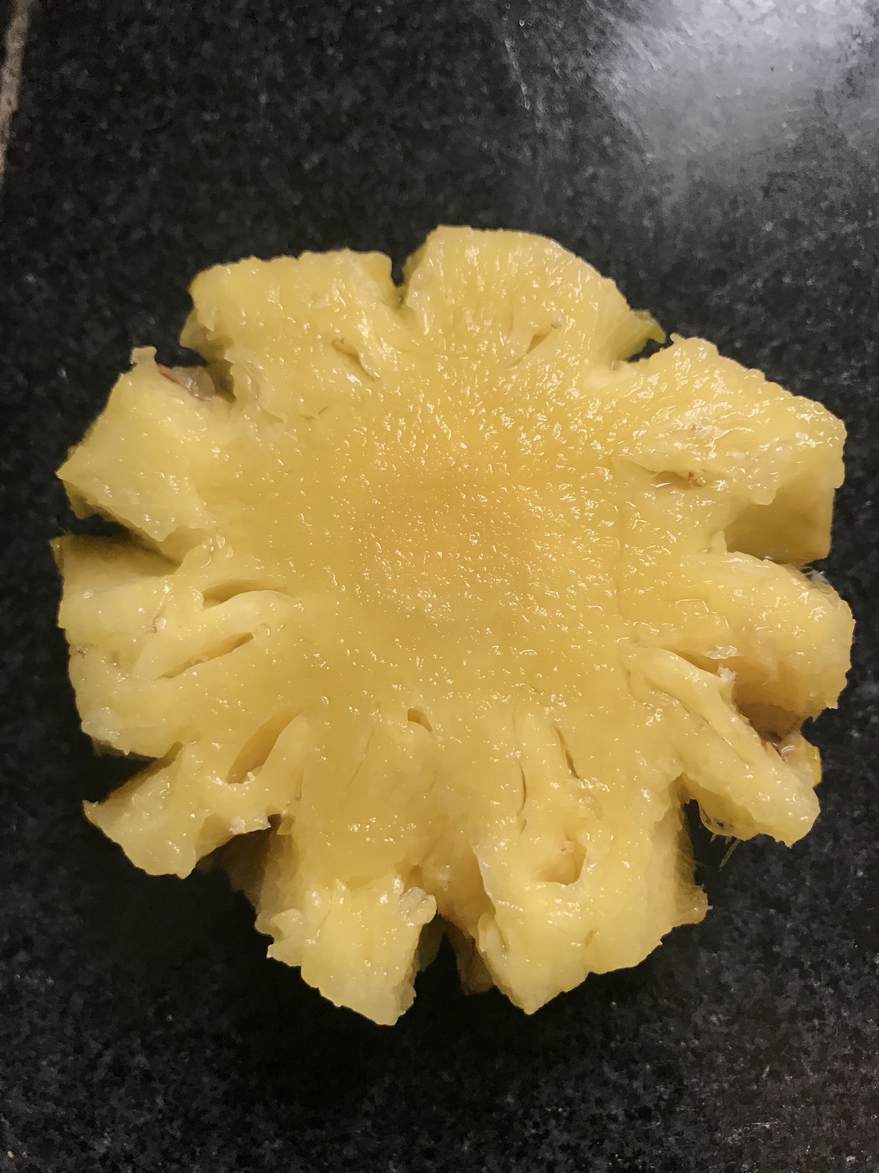 菠萝皮难削?用菜刀切菠萝,几下就搞定