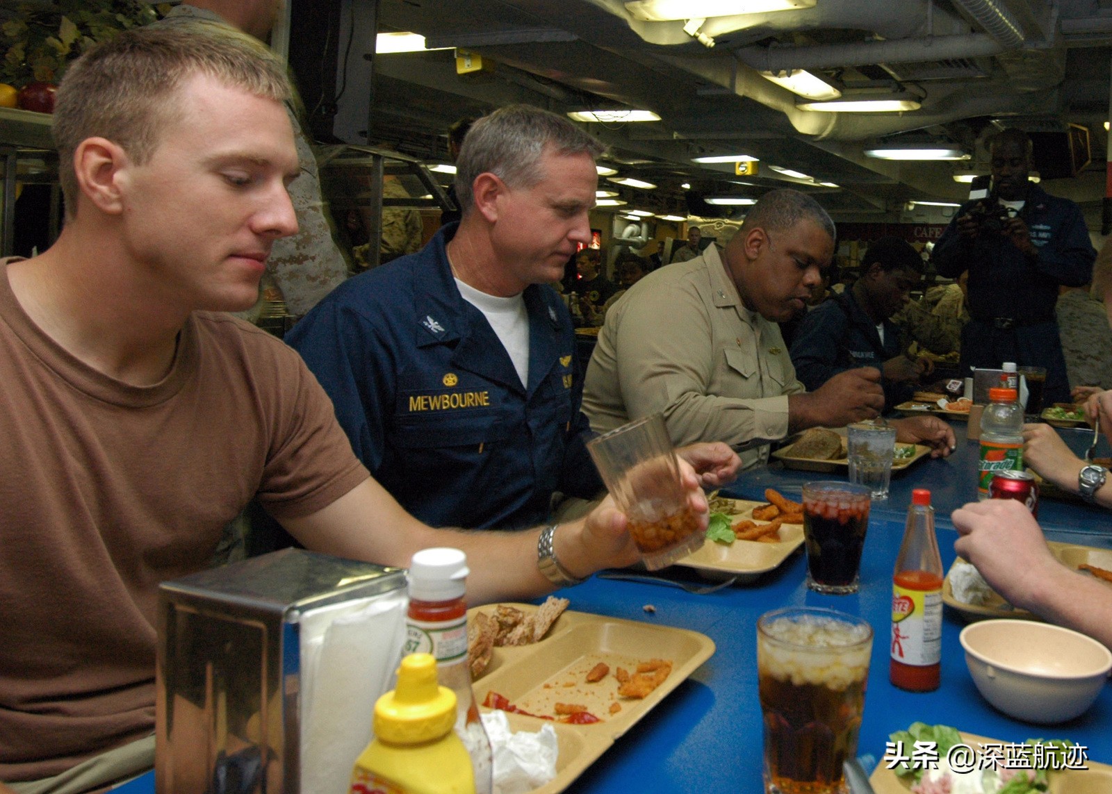 16�������Բ�����������Σ����ʼ�������ӣ�������Ĳ�����