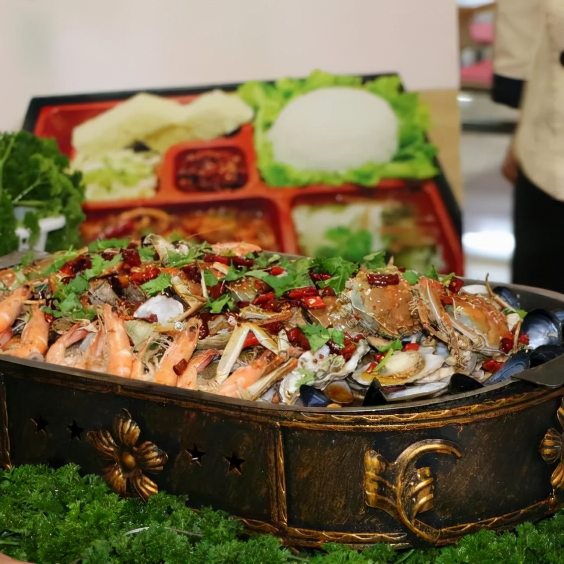 6米长蛋糕“免费”赠送！东北这所“吃饭”大学火了