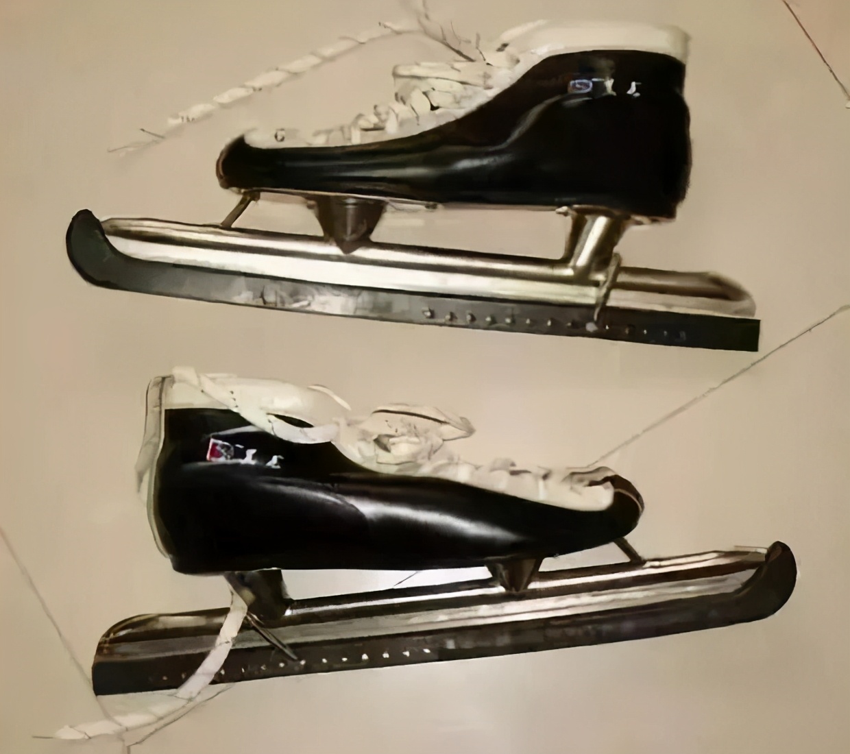 冰雪丝路|最早的冰刀长啥样?