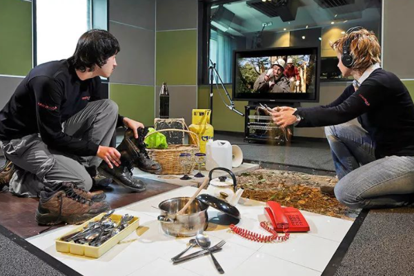 河北一高校配音《长津湖》，却遭官方“打脸”，制作方：少蹭热度