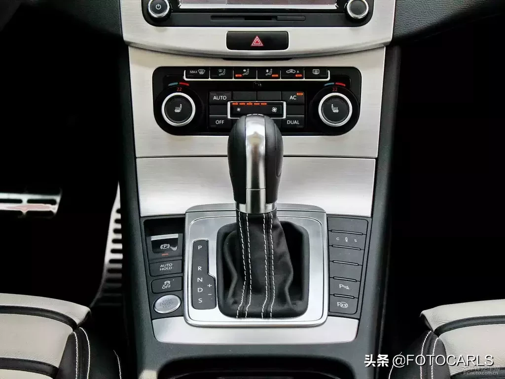 实拍|12款大众CC 3.0 V6版本，这代CC才真是最美的，你觉得呢？