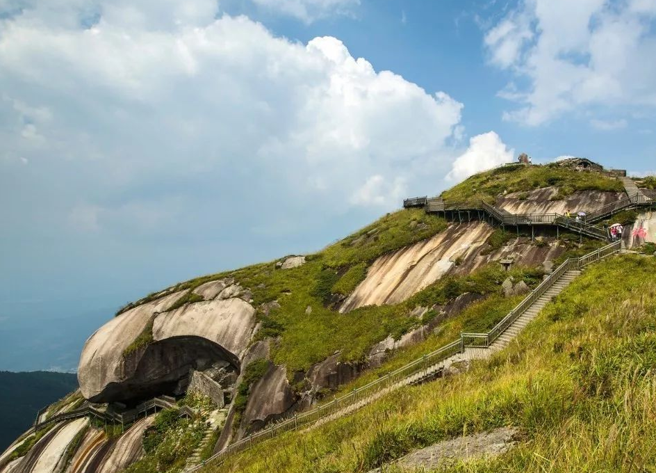 福建一座绝美山峰，门票60元，风景不输清源山，被誉为东南第一巅