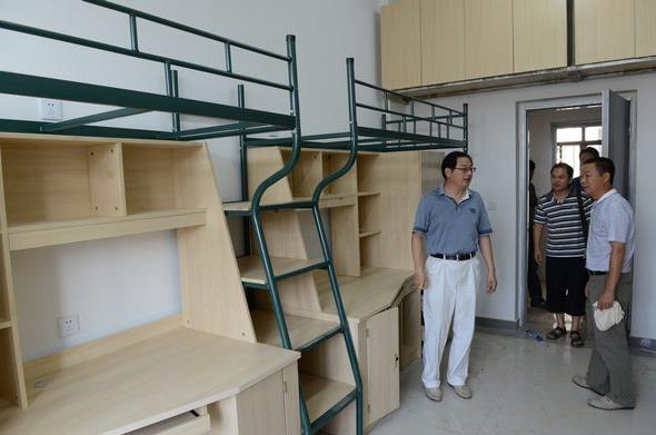 我国很豪华的几所大学宿舍，海景房配落地窗，很多学生都不想毕业