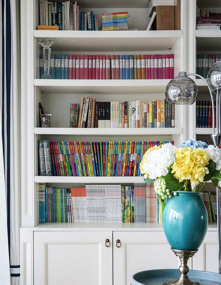 5千字干货文：如何在家打造一个漂亮的书柜？买成品or定制书柜？