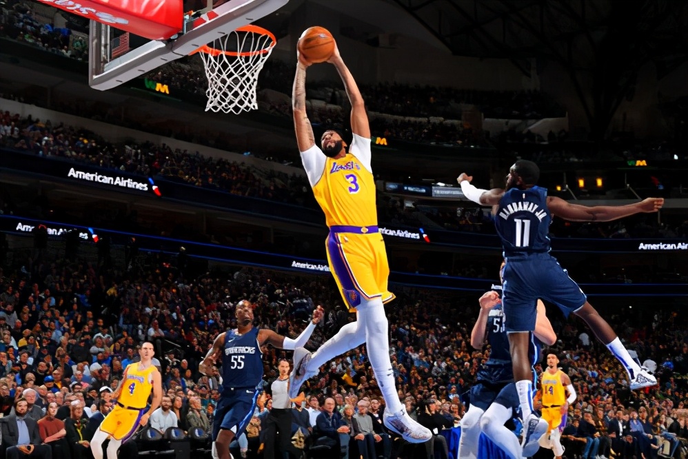 nba2k20手游怎么打板投篮(正统内线技巧遗失?