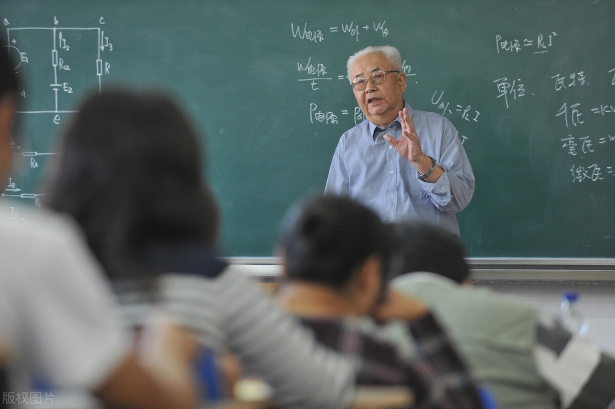 32岁苏炳添是大学副教授？和你盘点关于大学职称的常识，涨知识