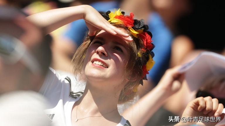 2019年女足世界杯淘汰赛(0-4，三连败！女足世界杯首支出局球队诞生，收获1历史性突破)