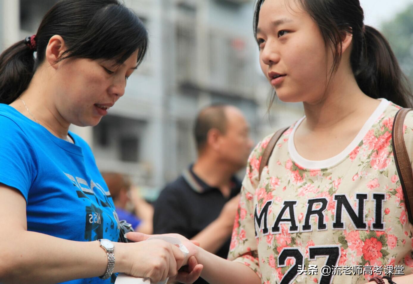 2021河南本科一批投档线公布，理科生“无奈”，文科生欲哭无泪