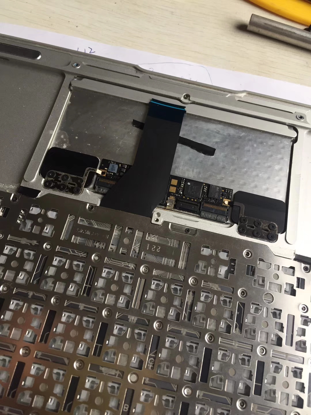 MACBOOK AIR更换键盘 拆机更换原装键盘