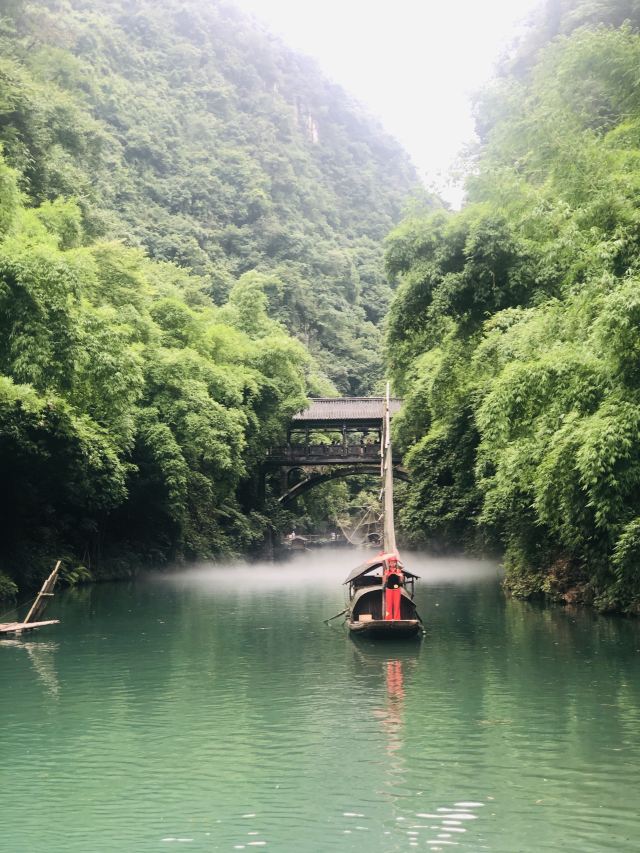 从武汉到重庆穿越两坝七城十大风景名胜，美维凯珍号游轮8日游