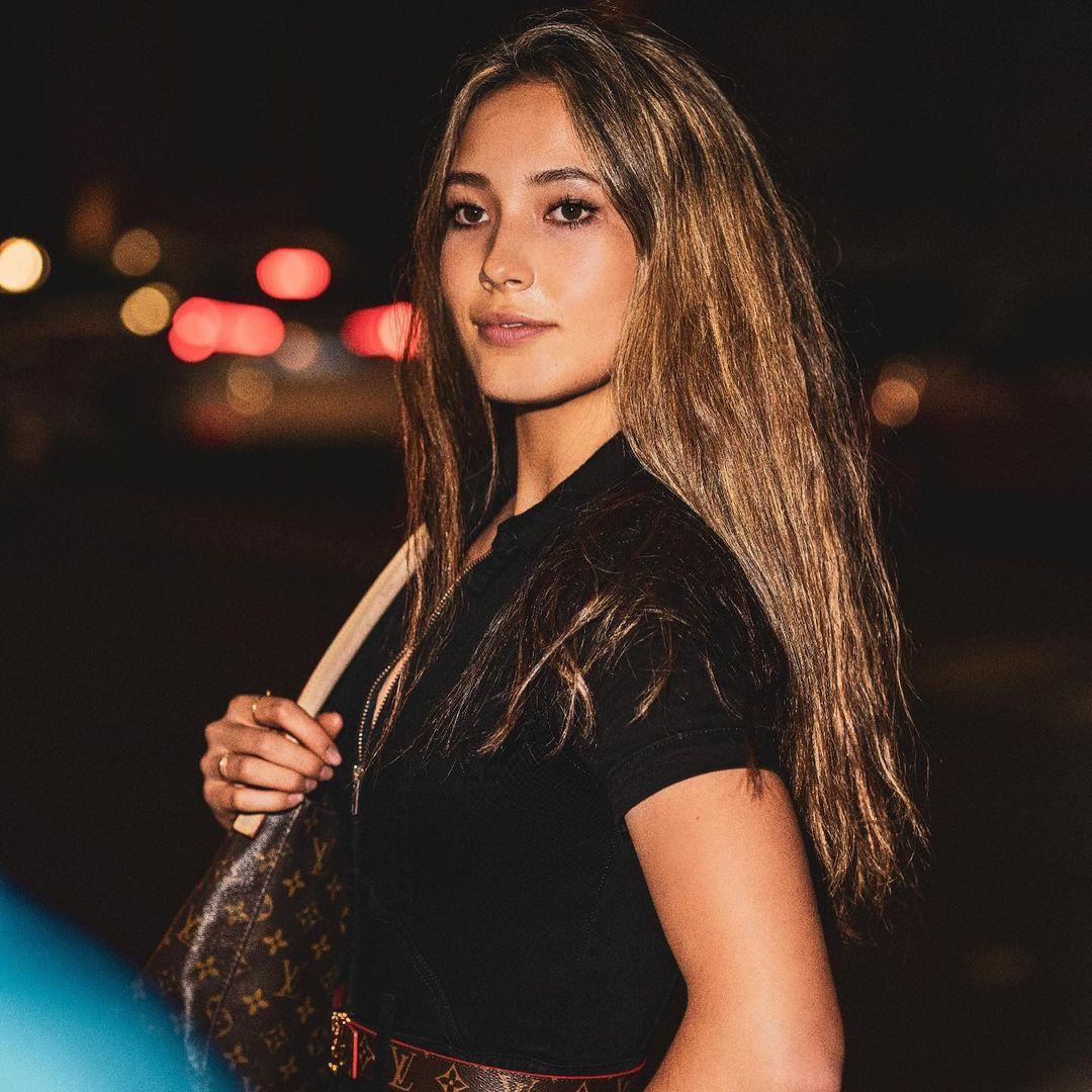 天才学霸 世界冠军 绝美模特,17岁中美混血女孩火了)