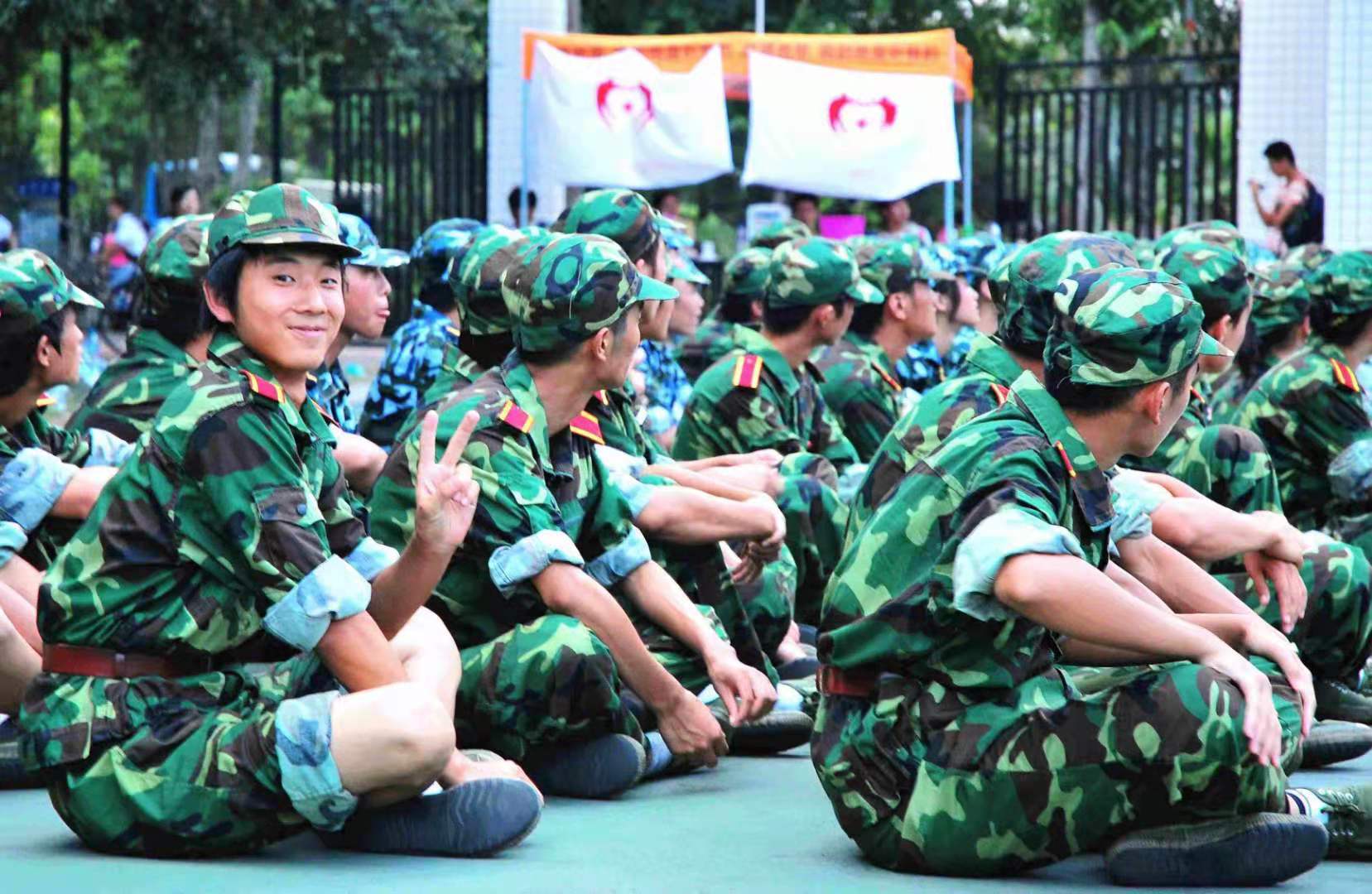 真的需要给大一新生买电脑么？看完老学长的建议，家长再做决定