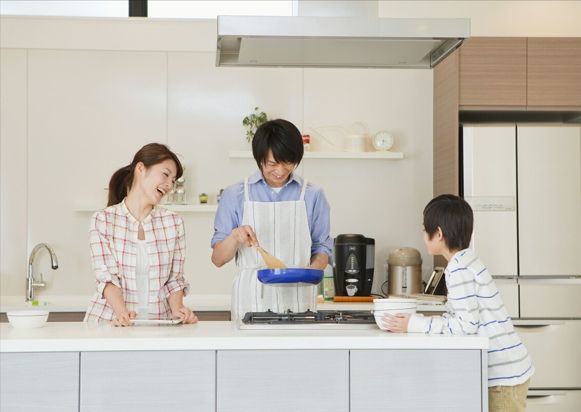 孩子可以不优秀，但不可以没教养，不要拿年纪小当没教养的借口