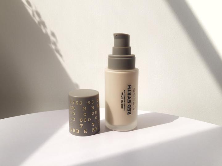 粉底液测评时刻，期待虫草粉底液的新版，红地球性价比很高