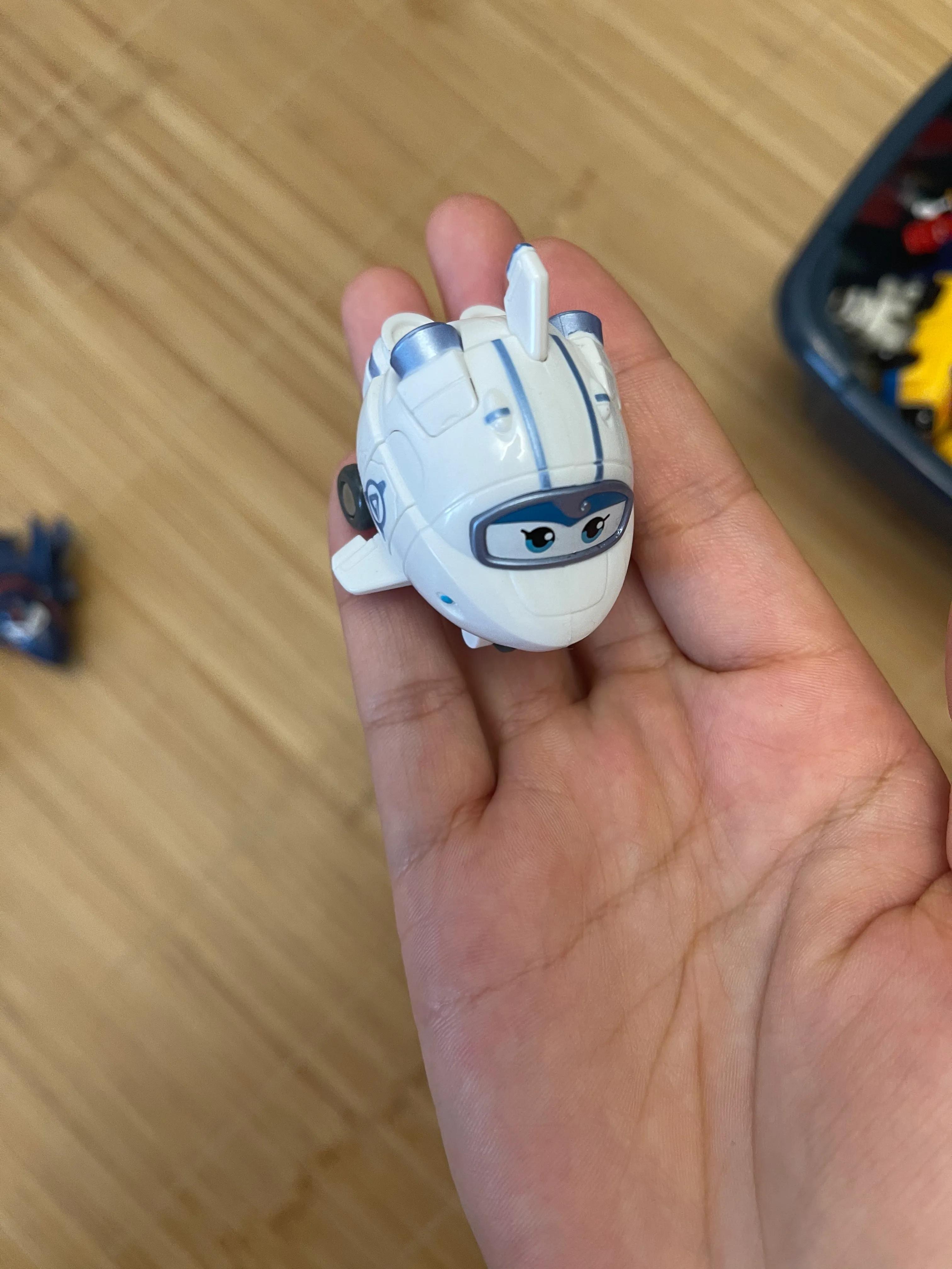 和宝宝一起来认识下超级飞侠人物吧