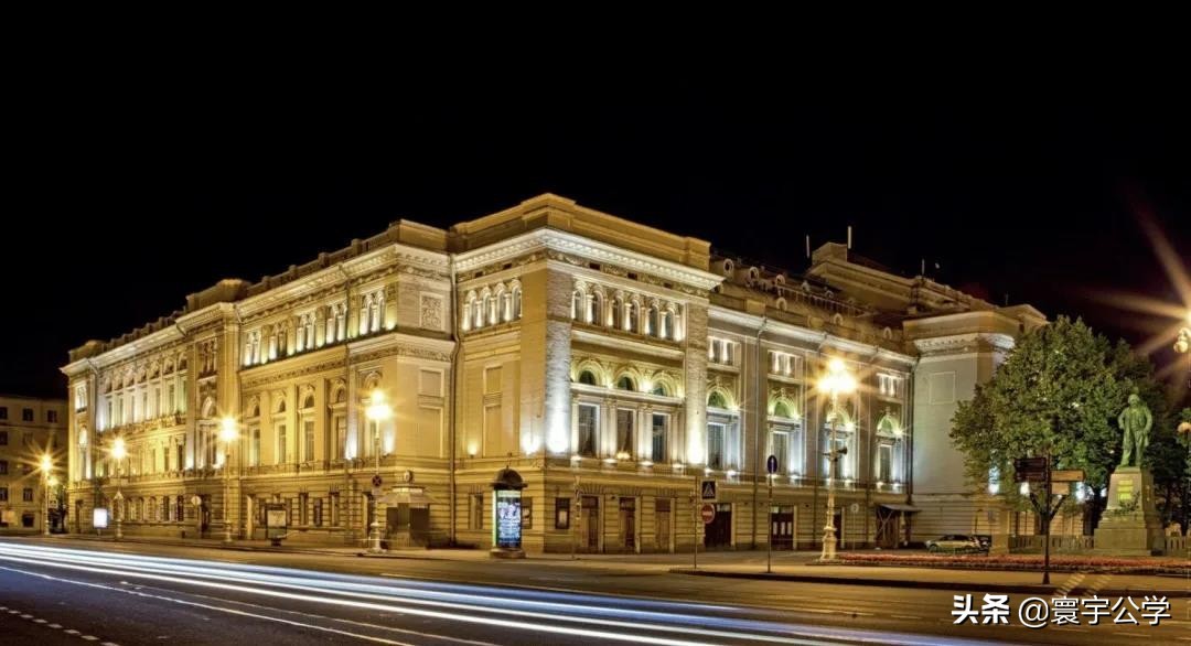 在圣彼得堡国立音乐学院（СПбГК）读书是种什么样的体验？