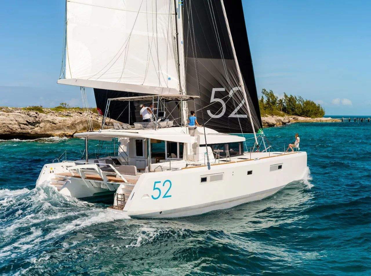 40-1000万左右的私人游艇,海上双体钓鱼帆船欣赏