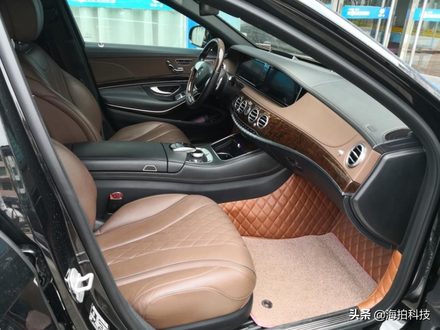 湖南省邵阳市拍卖成功一辆奔驰迈巴赫S400汽车，成交价944,000元