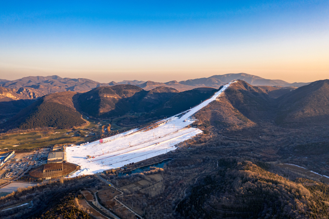 南山滑雪场高级道坡度图片