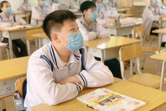 教育部传出新消息，部长发话中小学教室要安装监控，家长大力支持