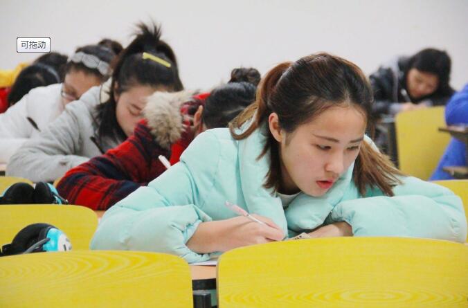 大学生“恶臭生活”曝光，自断前程变“廉价品”，可谓自作自受