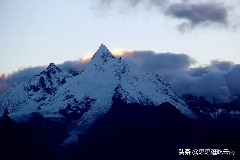 香格里拉有什么好玩的(香格里拉的一处秘境，可以躺着看雪山的地方，一生必须走一次)